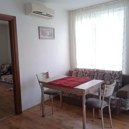 Daire тристаен в комплекс атлантик Byala (Varna)