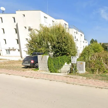 тристаен в комплекс атлантик Daire *