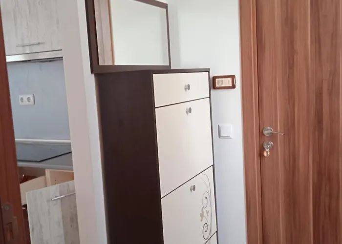 тристаен в комплекс атлантик アパート *